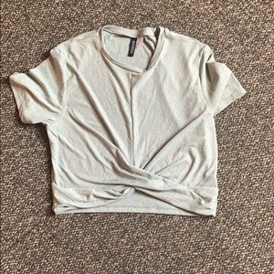 Cropped Tee Shirt with tie in front